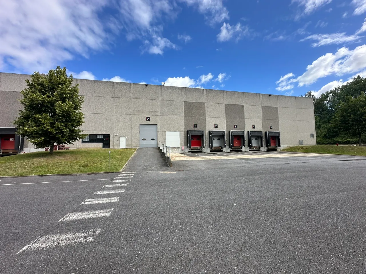 logistics - Entrepôt Logistique À Louer - gallery - 4