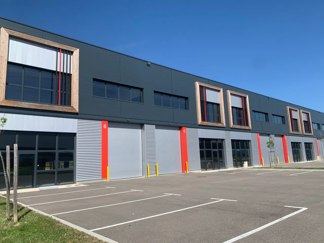 logistics - Activités / Bureaux À Louer - gallery - 2
