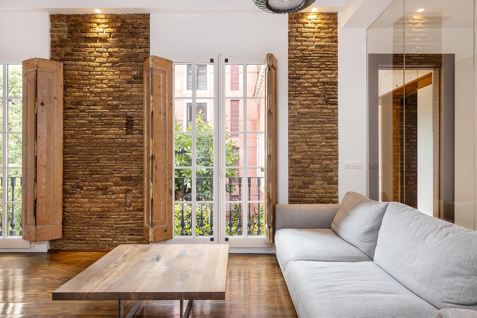 living - 343m² apartment for sale in Gótico, Barcelona - gallery thumbnail - 6