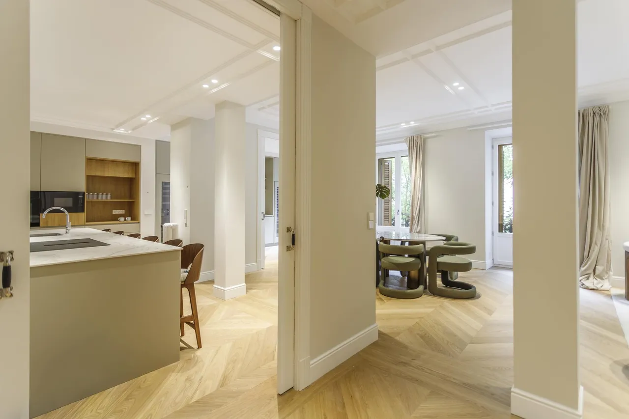 living - Piso de 426m² en venta en Recoletos, Madrid - gallery - 7