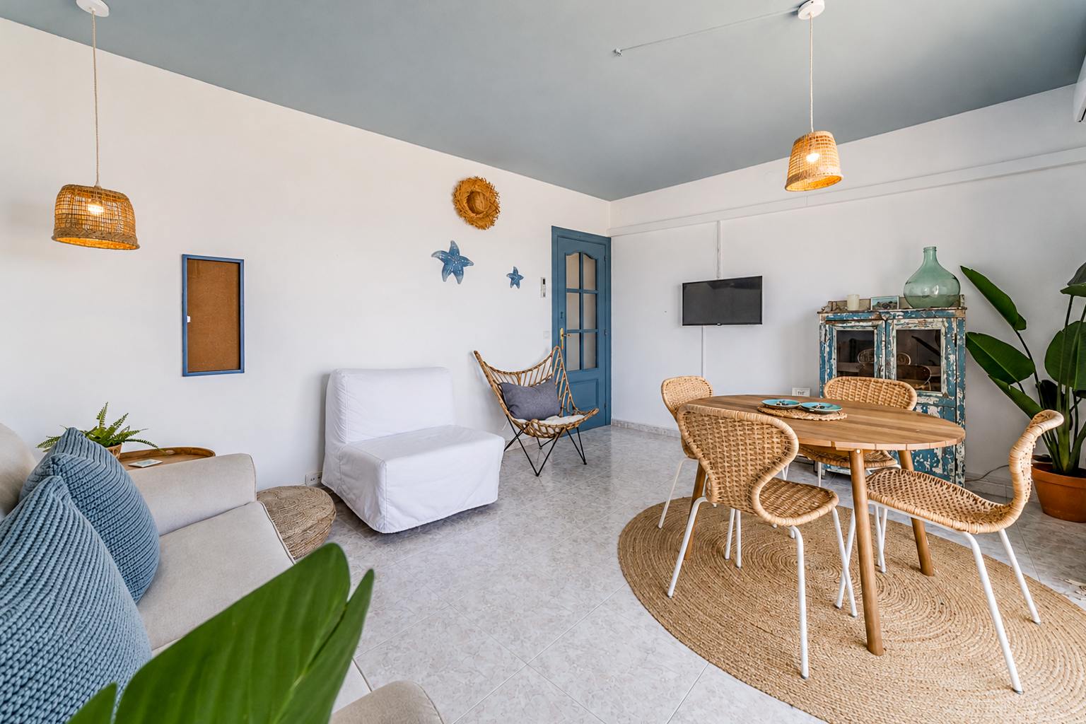 living - 76m² apartment with 16m² terrace for sale in Sitges Town - gallery thumbnail - 10