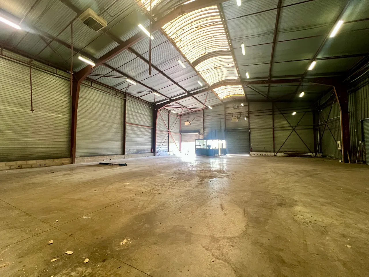 logistics - Warehouse For Rent - gallery - 3
