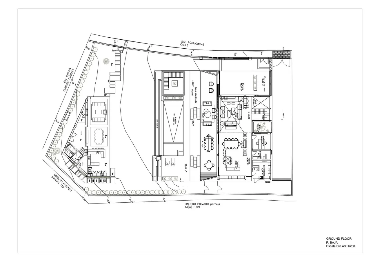 living - 1,057m² house / villa with 800m² garden for sale in Guadalmina - Floor Plan - 2