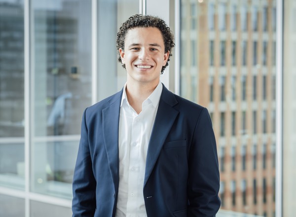 Floris van der Wilden strengthens the Office Agency - featured