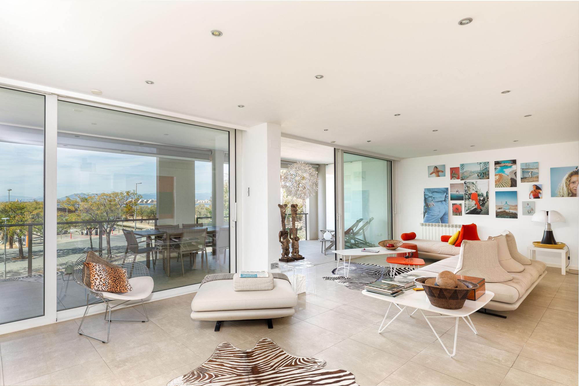 living - Piso de 186m² en venta en Bahía de Rosas, Costa Brava - gallery thumbnail - 8