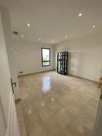 logistics - Light Industrial Premises / Offices For Rent - gallery thumbnail - 10