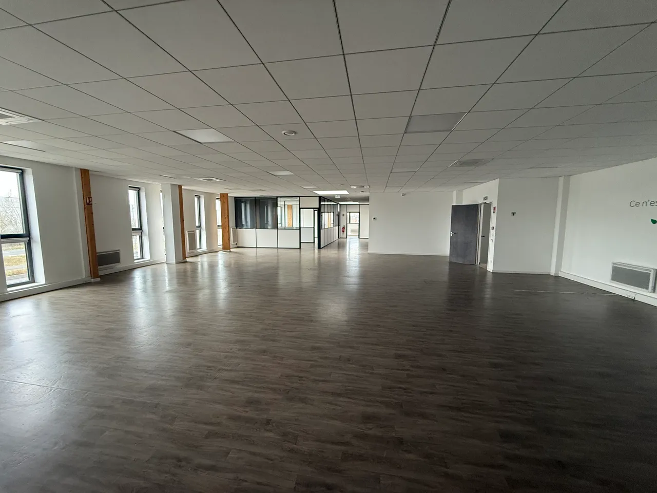 logistics - Light Industrial Premises / Offices For Rent - gallery - 7