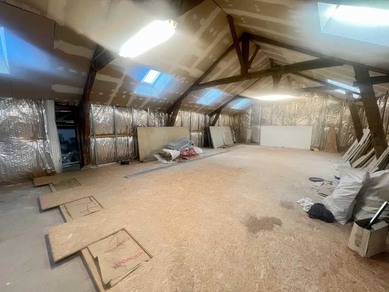 logistics - Light Industrial Premises / Offices For Sale - gallery - 7
