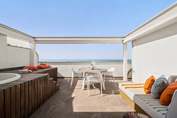 living - Ático de 177m² con 22m² terraza en venta en Palma de Mallorca - featured