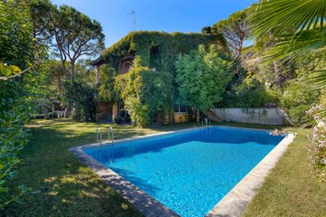 living - Casa / villa de 419m² en venta en Cabrils, Barcelona - featured