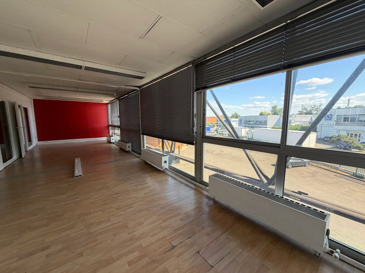 logistics - Activités / Bureaux À Louer - gallery - 10