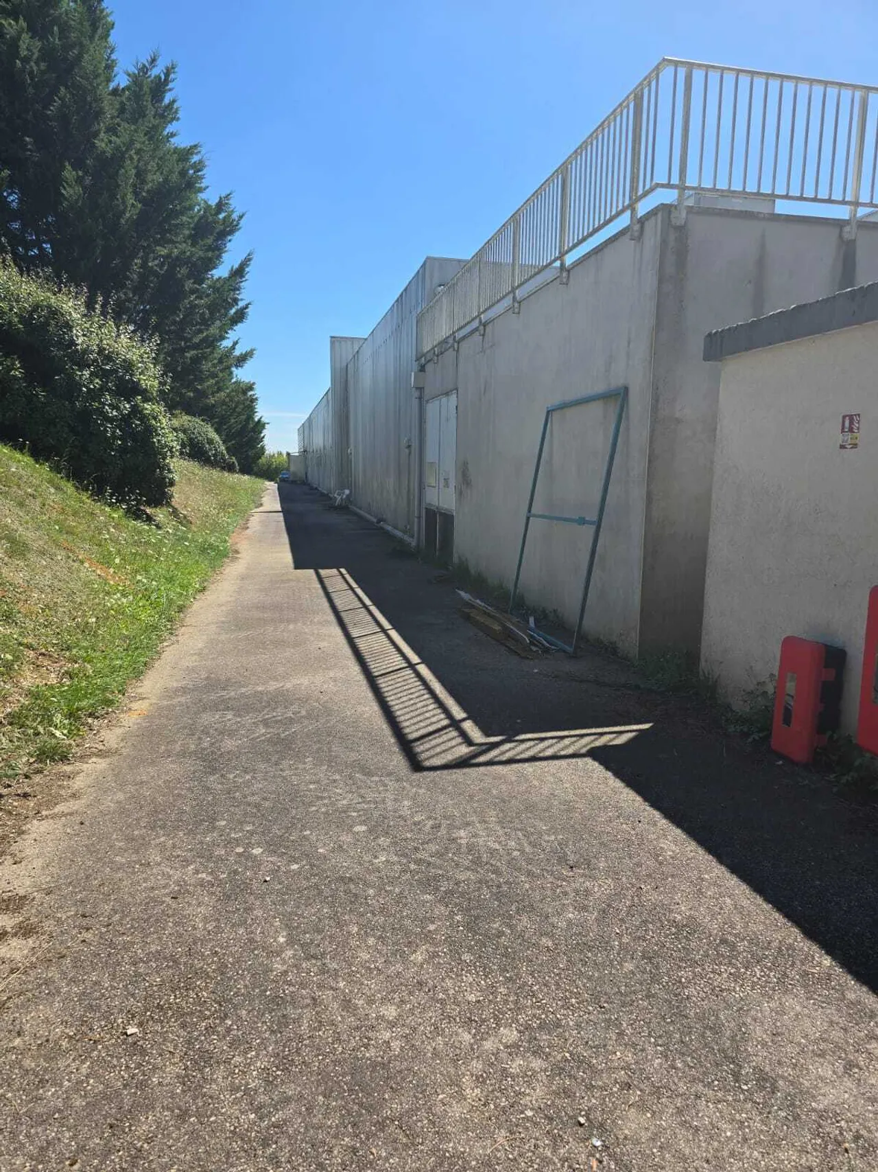 logistics - Warehouse / Offices For Sale - gallery - 10