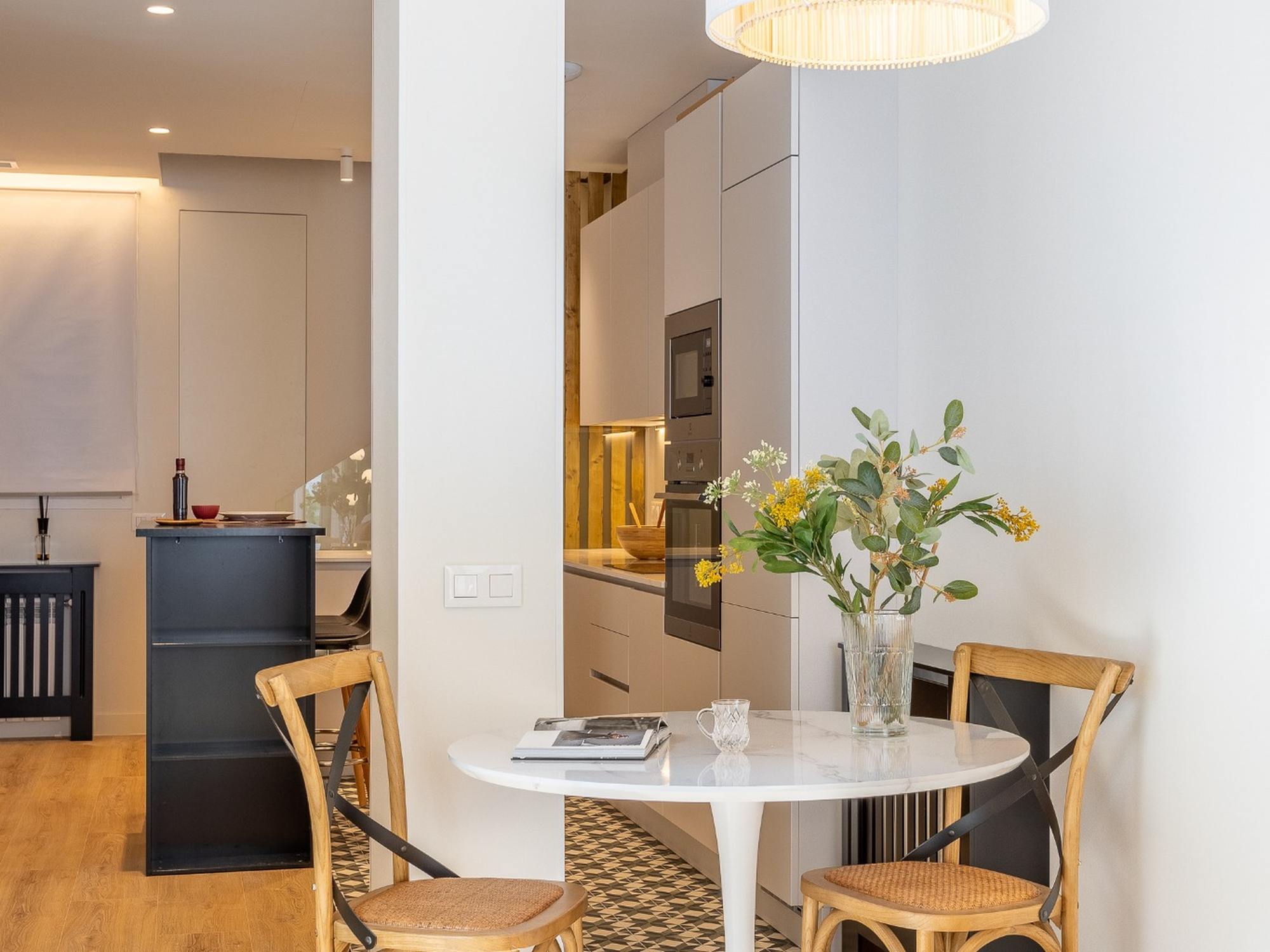 living - Piso de 93m² en alquiler en Embajadores, Madrid - gallery thumbnail - 9