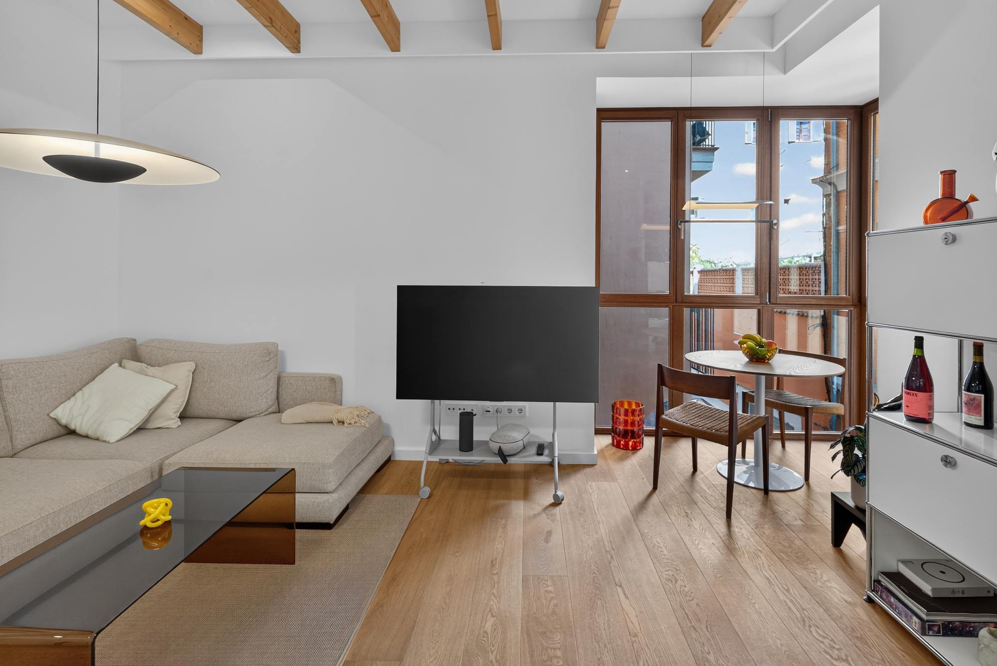 living - 60m² apartment for rent in Palma de Mallorca - gallery thumbnail - 4
