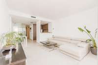 living - 53m² penthouse with 28m² terrace for sale in Barceloneta - gallery thumbnail - 5