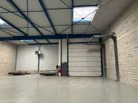 logistics - Activités / Bureaux À Louer - gallery thumbnail - 4