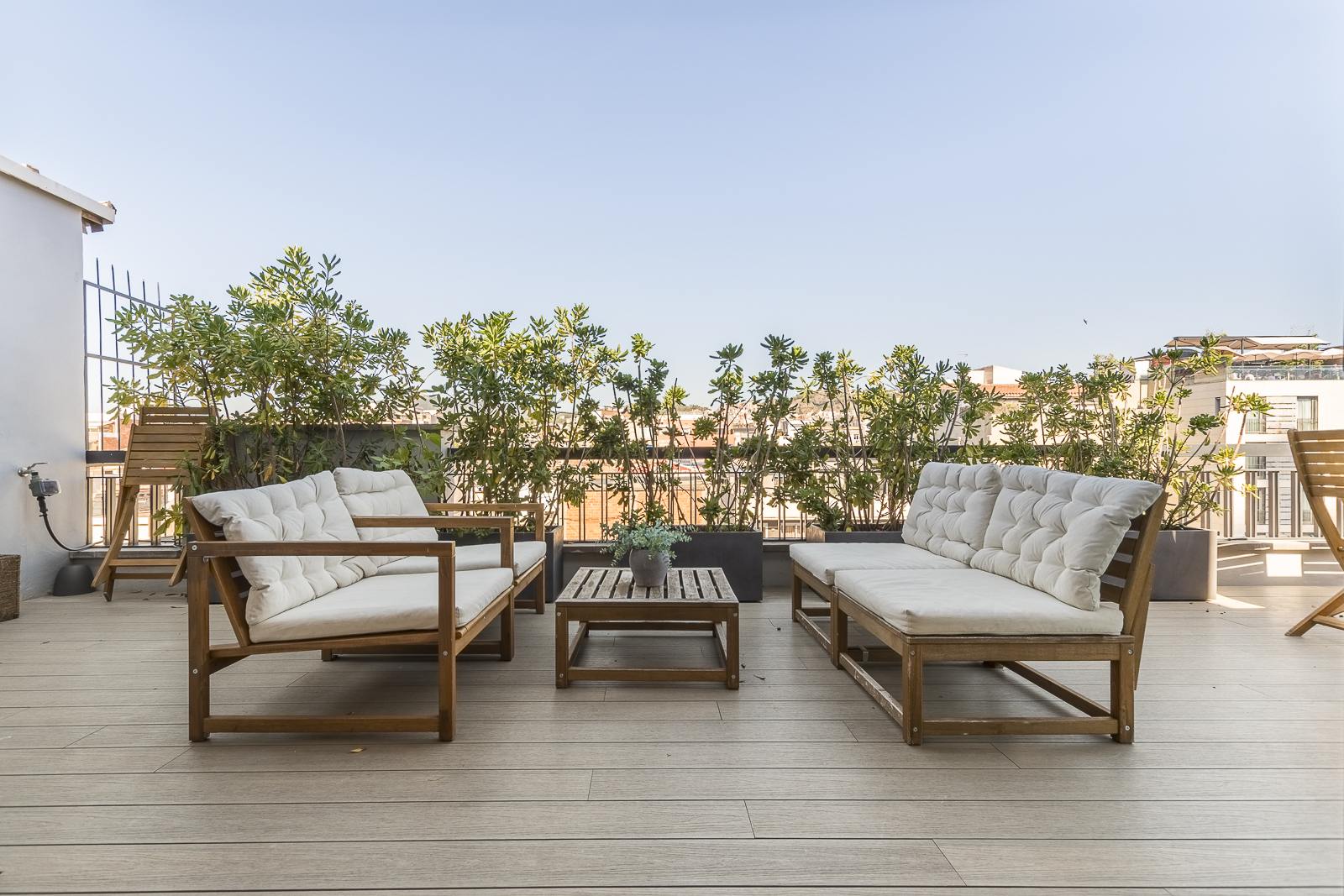 living - 79m² penthouse with 35m² terrace for sale in Eixample Right - gallery thumbnail - 9