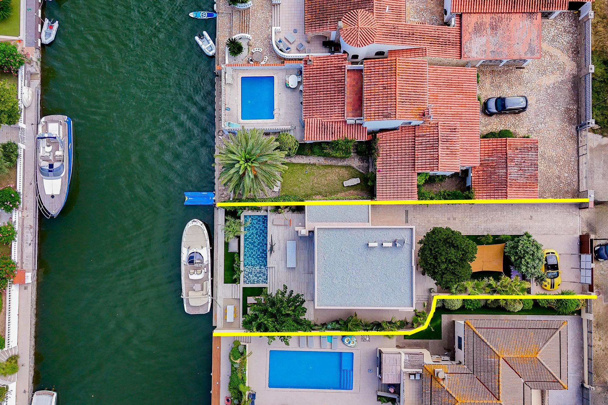 living - 180m² house / villa for sale in Empuriabrava, Costa Brava - gallery - 3
