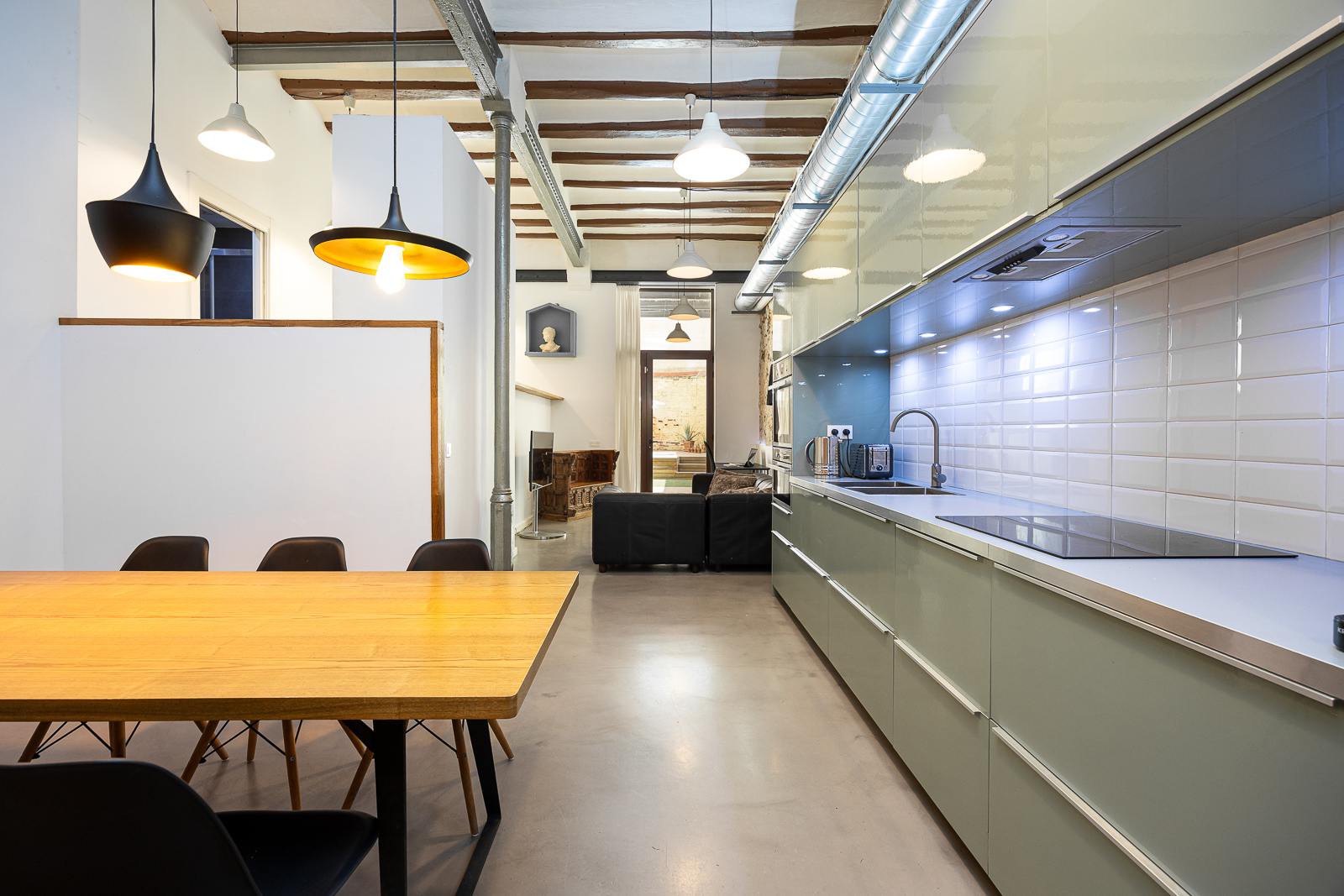 living - Piso de 99m² con 55m² terraza en venta en El Raval - gallery thumbnail - 2