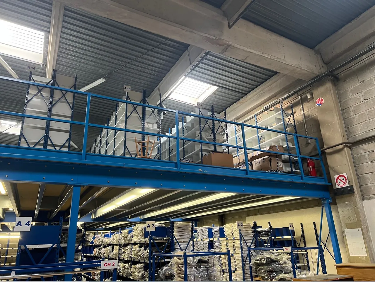 logistics - Activités / Bureaux À Louer - gallery - 2
