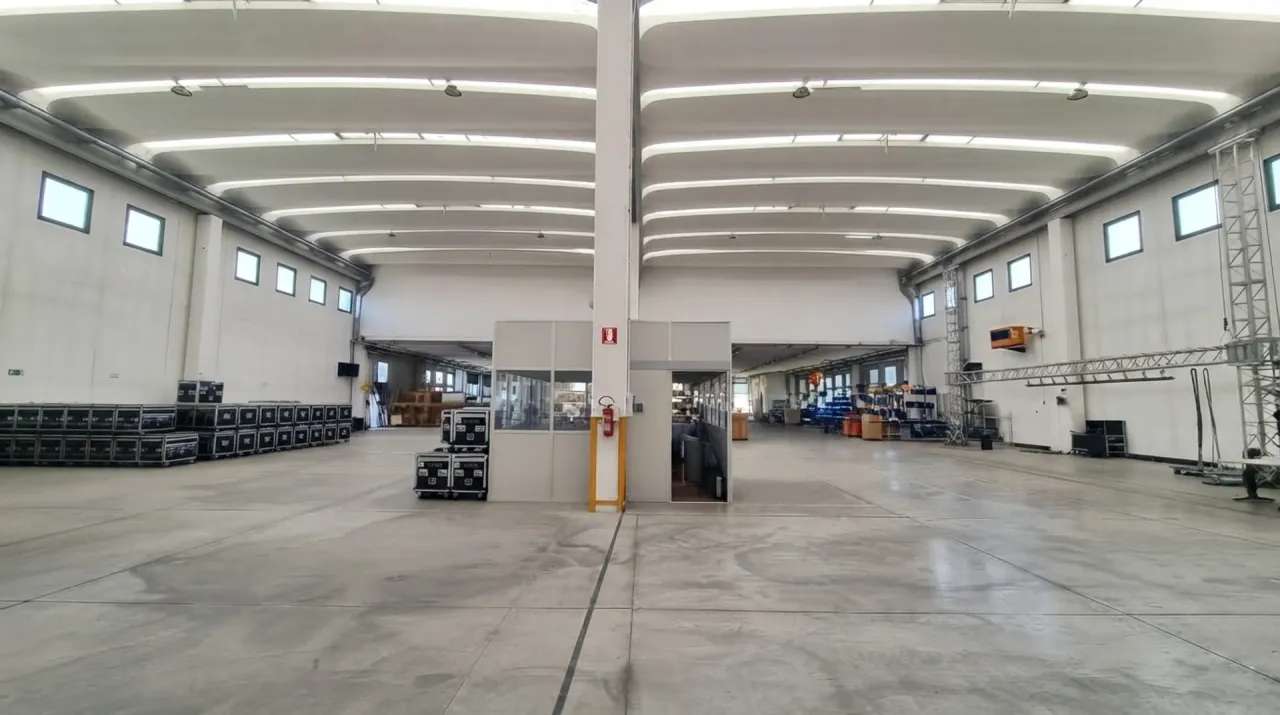 logistics - West Milan - Logistics - Dils - gallery - 5