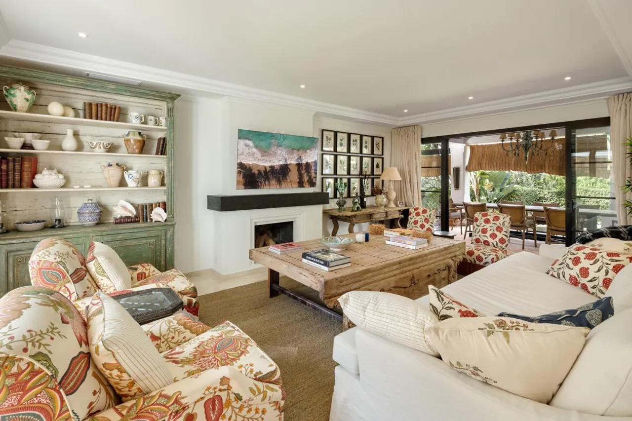 living - Casa / villa de 373m² con 122m² terraza en venta en Quinta - gallery - 8