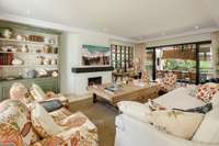 living - Casa / villa de 373m² con 122m² terraza en venta en Quinta - gallery thumbnail - 8