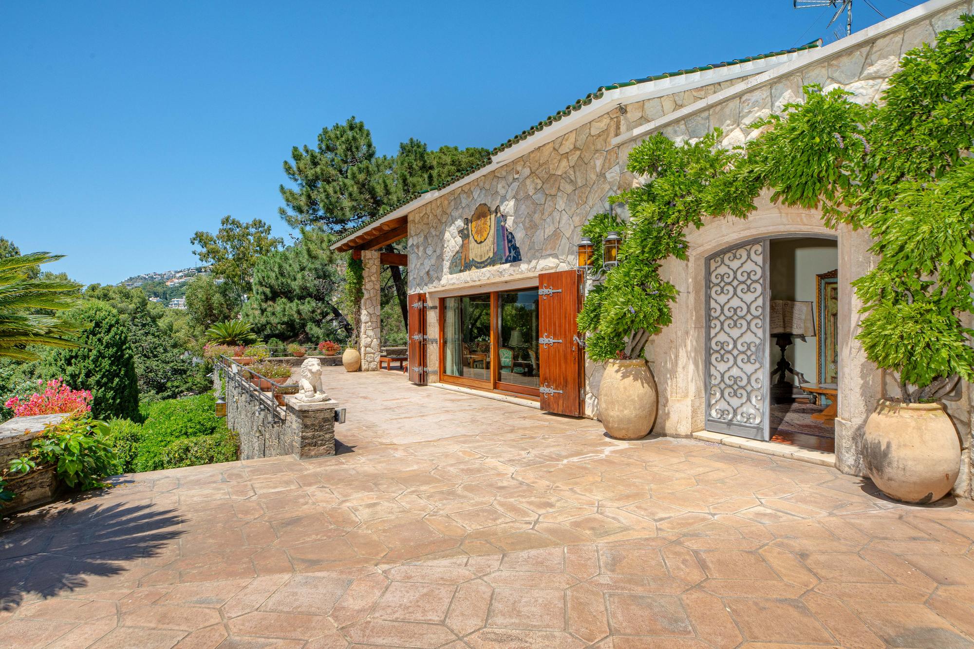 living - 1,202m² house / villa with 2,338m² garden for sale in Bay of Roses - gallery - 6