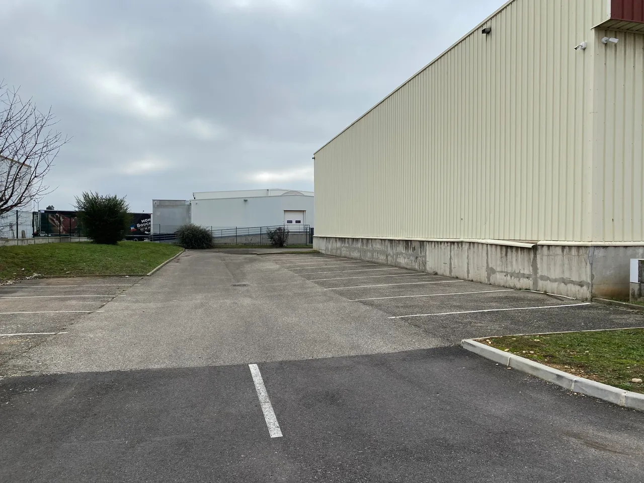 logistics - Activity Facility For Rent - gallery - 3