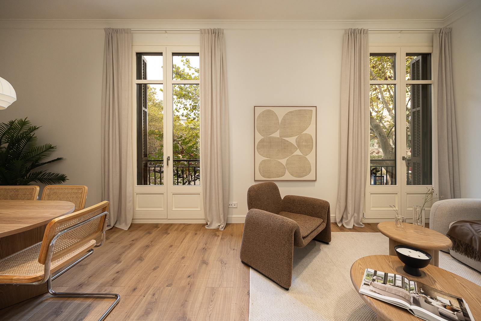 living - Piso de 122m² con 17m² terraza en venta en Eixample Izquierdo - gallery thumbnail - 2