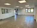 logistics - Activités / Bureaux À Louer - gallery thumbnail - 8