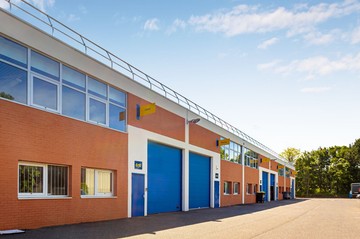 logistics - Light Industrial Premises / Offices For Rent - featured