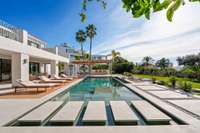 living - 501m² house / villa with 155m² terrace for sale in Quinta - gallery thumbnail - 2