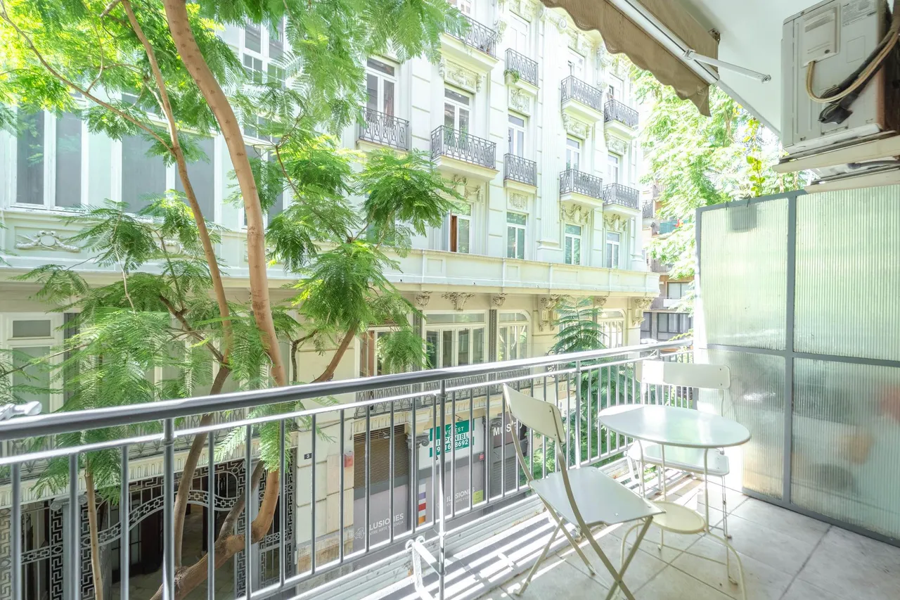 living - Piso de 132m² con 12m² terraza en venta en El Mercat - gallery - 6