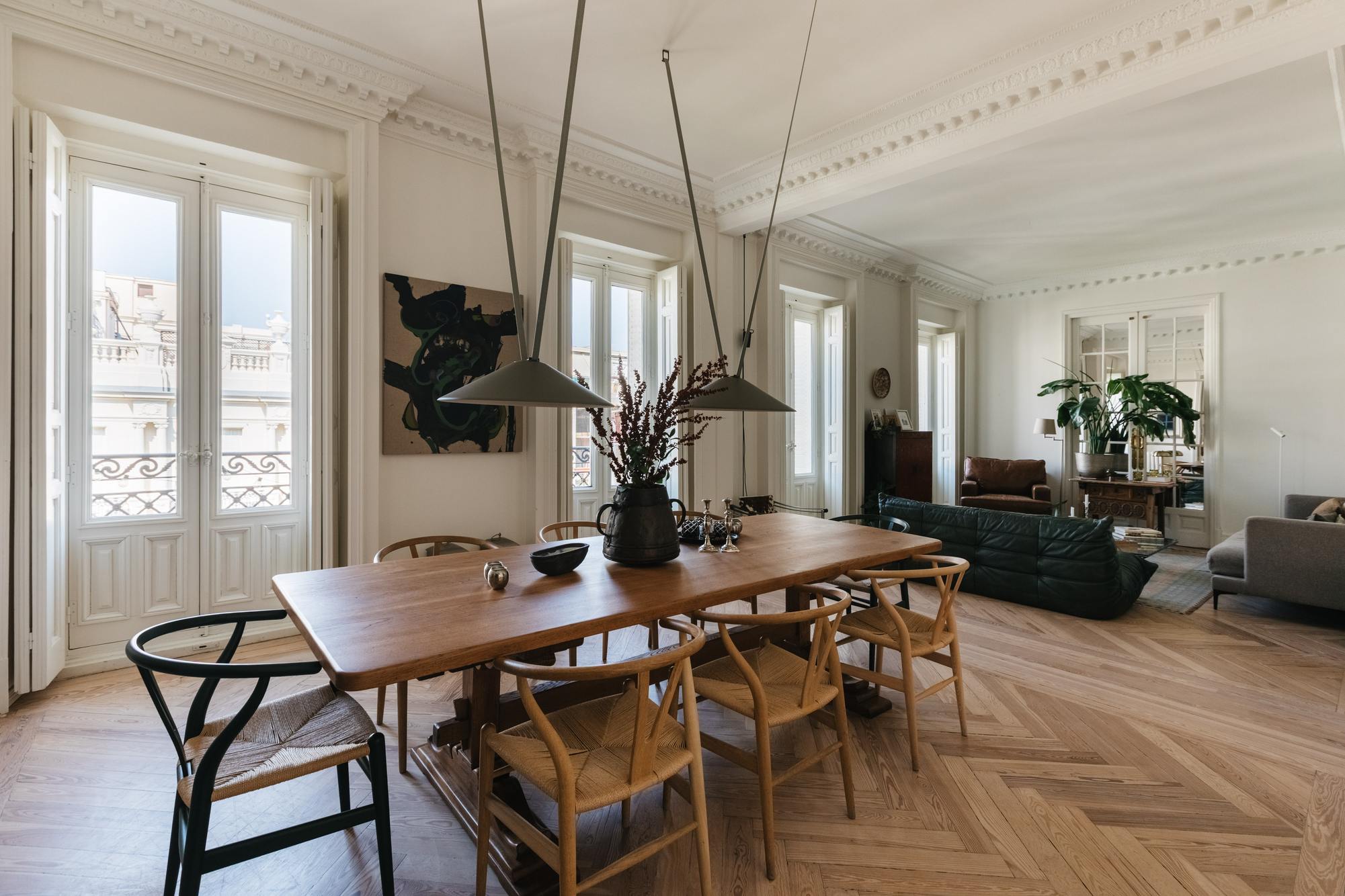 living - 238m² apartment for rent in Jerónimos, Madrid - gallery thumbnail - 8