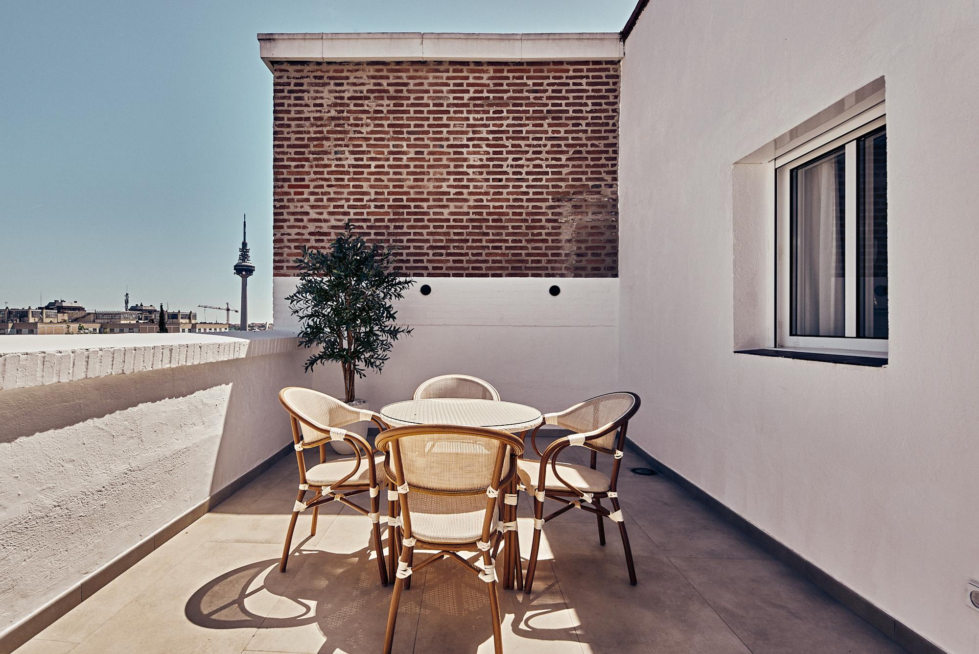 living - Piso de 114m² en venta en Ibiza, Madrid - gallery thumbnail - 8