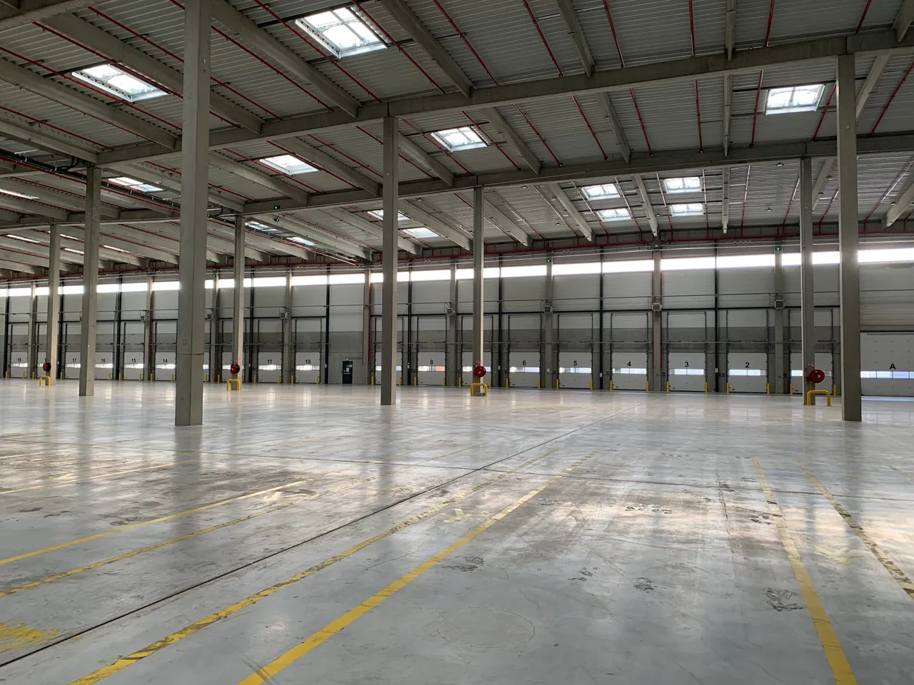 logistics - Entrepôt Logistique À Louer - gallery - 2