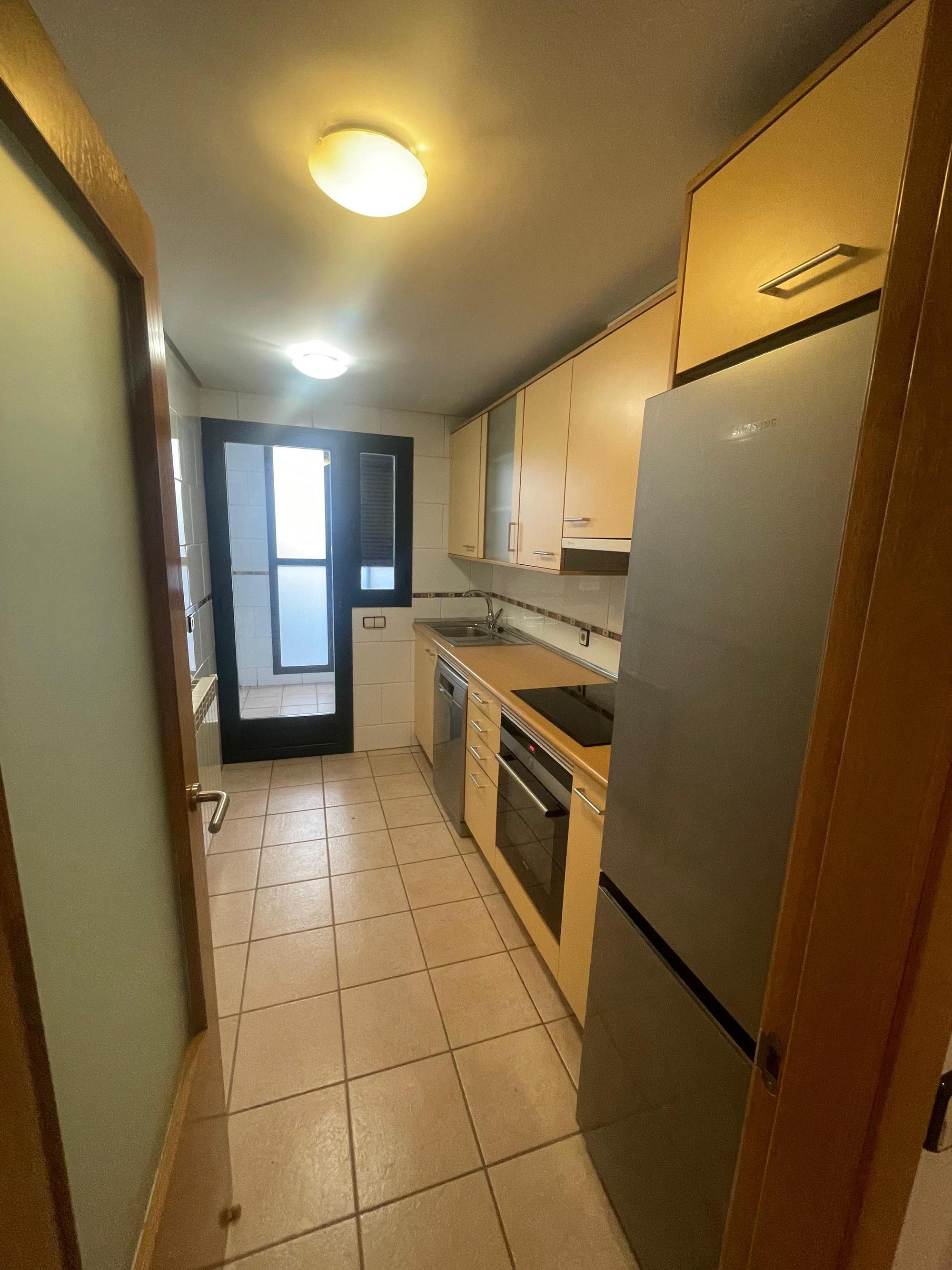living - Piso de 180m² en alquiler en Sanchinarro, Madrid - gallery thumbnail - 7