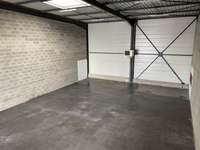 logistics - Activités / Bureaux À Louer - gallery thumbnail - 4