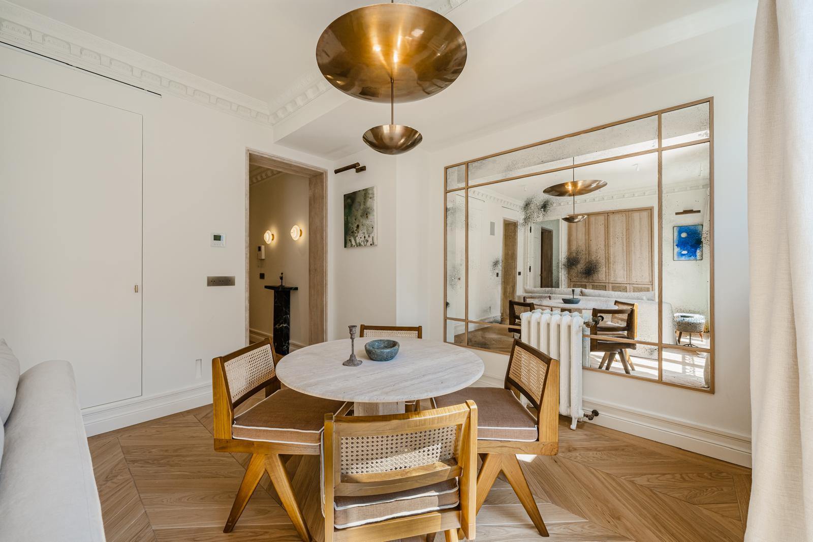 living - Piso de 73m² en venta en Recoletos, Madrid - gallery thumbnail - 2