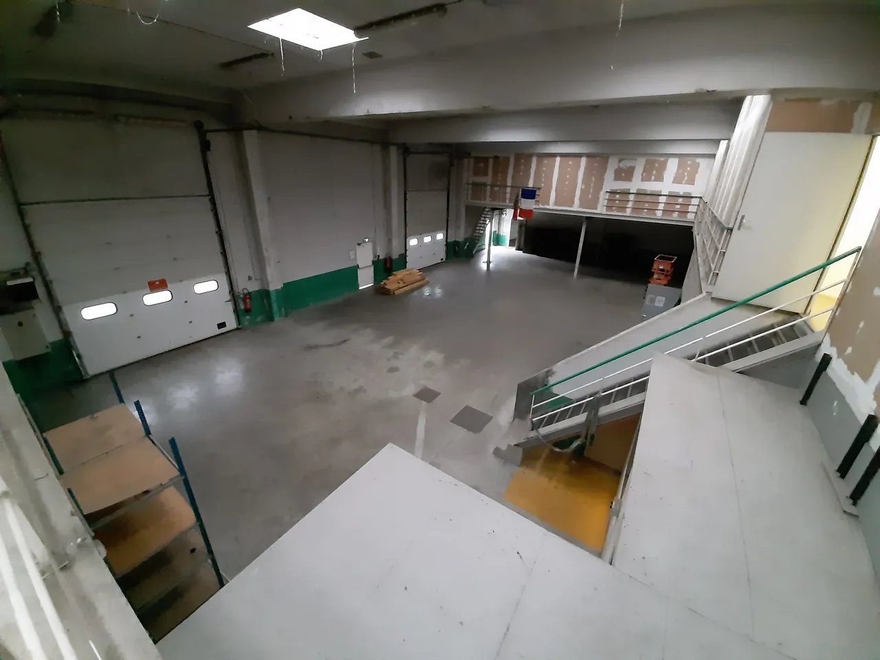 logistics - Activités / Bureaux À Louer - gallery - 9