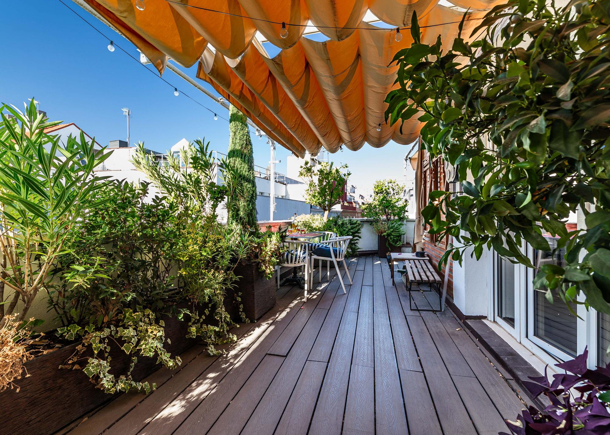 living - Ático de 100m² en venta en Cortes / Huertas, Madrid - gallery - 5