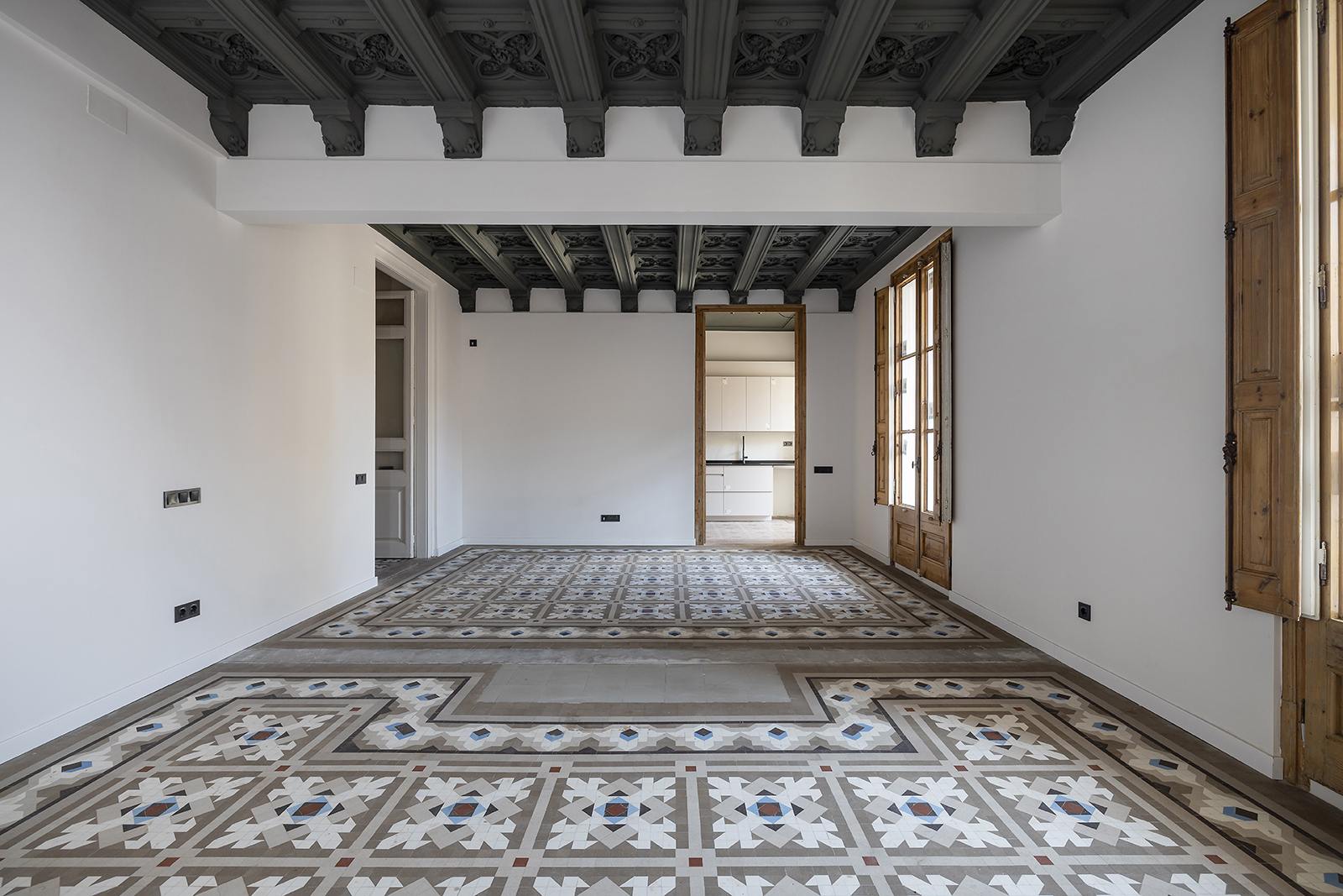 living - 200m² apartment for rent in Eixample Right, Barcelona - featured