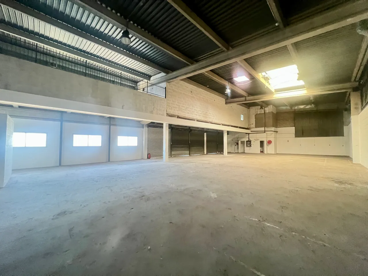 logistics - Warehouse / Offices For Rent - gallery - 5