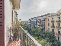 living - Piso de 142m² en venta en Eixample Derecho, Barcelona - gallery thumbnail - 4