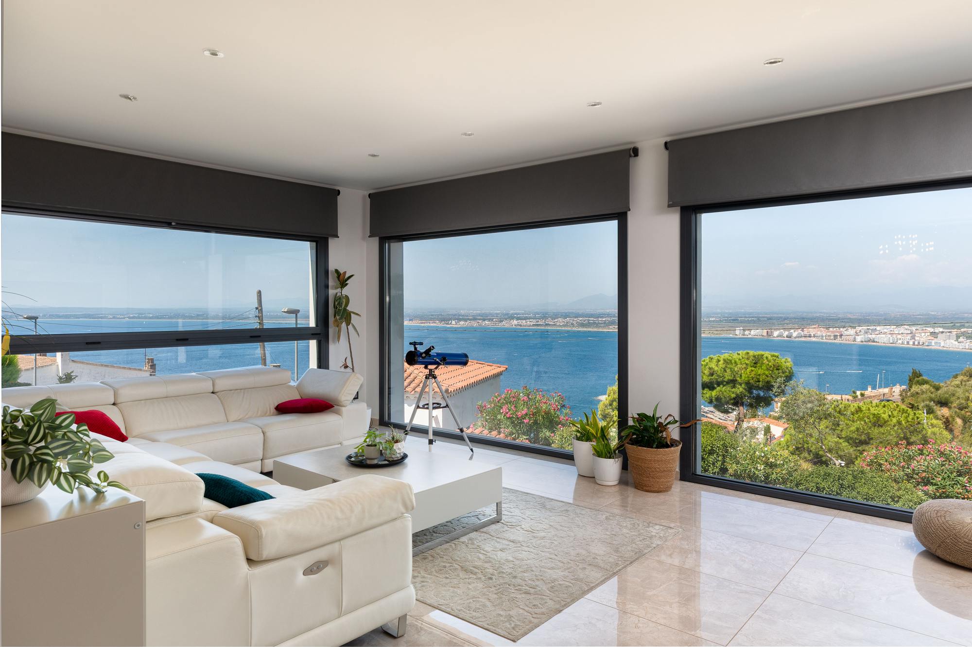 living - Casa / villa de 419m² en venta en Bahía de Rosas - gallery - 6