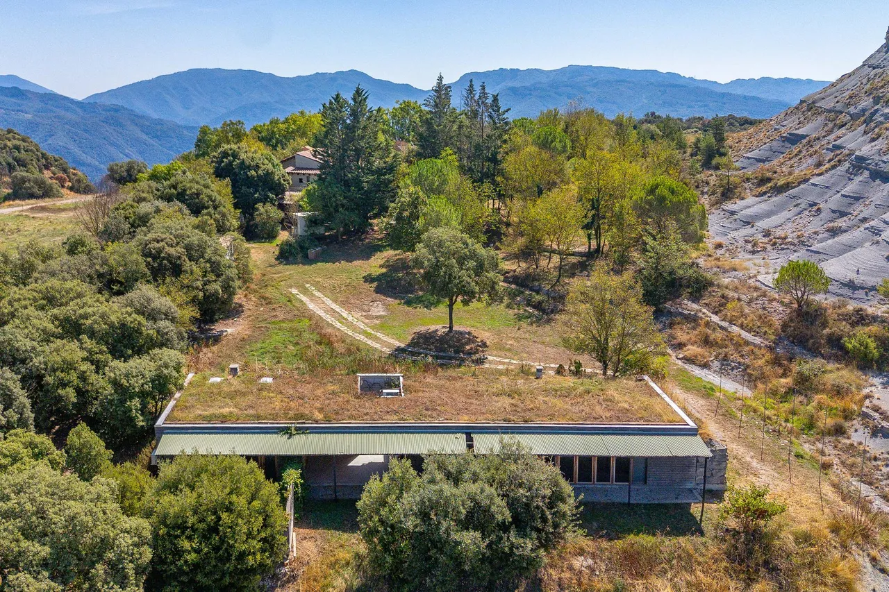 living - Casa rural de 547m² en venta en La Garrotxa, Girona - gallery - 3