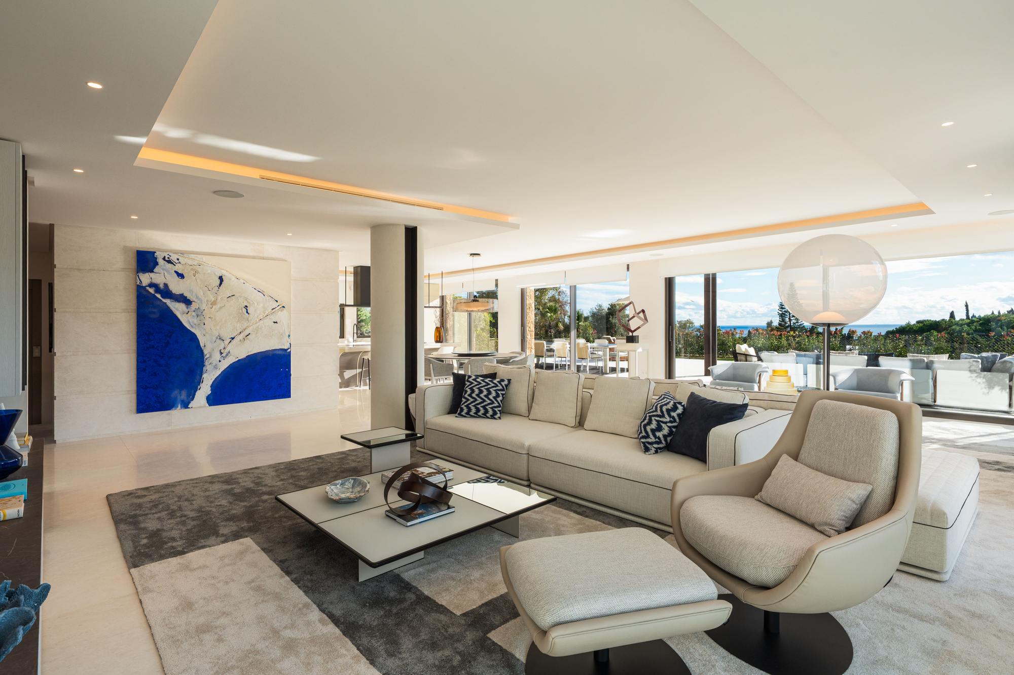 living - Casa / villa de 802m² con 421m² terraza en venta en Milla de Oro - gallery thumbnail - 5