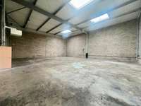 logistics - Activités / Bureaux À Louer - gallery thumbnail - 6