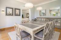 living - 839m² house / villa with 700m² garden for sale in San Pedro de Alcántara - gallery thumbnail - 4